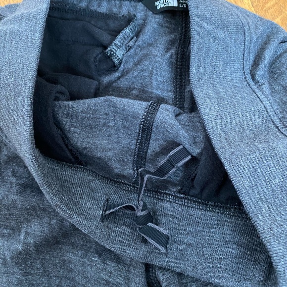 The North Face Kids Shorts - Picture 4 of 7